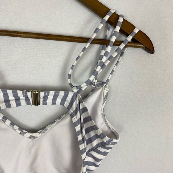 Cupshe All About Stripes One Piece size S - Picture 3 of 6